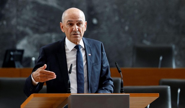 Slovenija, nekadašnja jugoslovenska republika, članica Evropske unije i NATO, sa oko dva miliona stanovnika, godinama je politički podeljena na desne i leve struje | Foto: Reuters