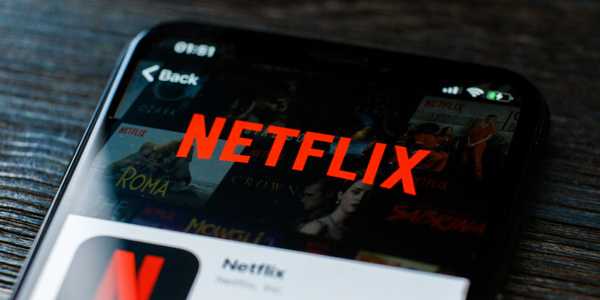 Żadna z planowanych zmian nie wpływa na możliwość oglądania serwisu Netflix w podróży" — deklaruje biuro prasowe Netflix. 