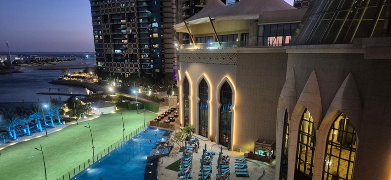 Tajne spotkania polityków z Niemiec i Rosji w luksusowym hotelu. "Polityczny tryumf Kremla"