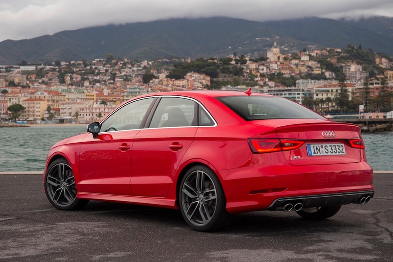 Audi S3 już w salonach, 300 KM pod maską za 170 tys. zł