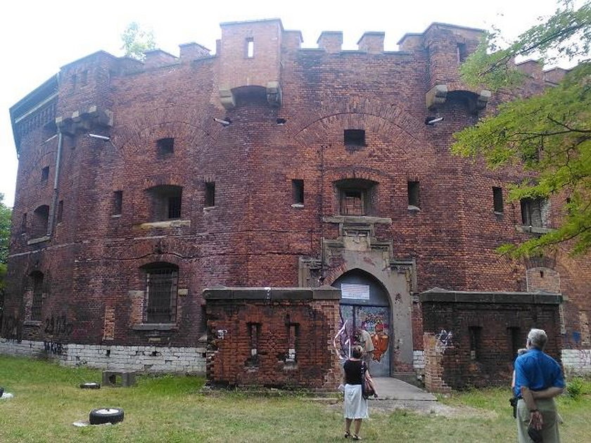 Biegaj i zwiedzaj krakowski fort św. Benedykta!