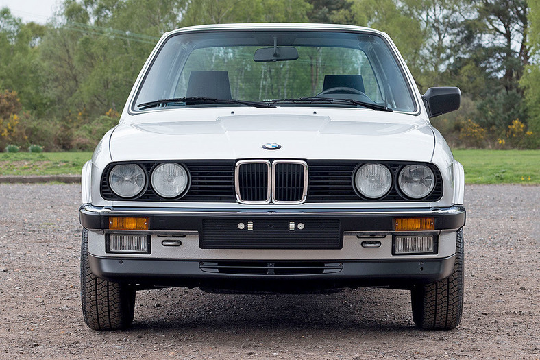 BMW 325iX (E30)