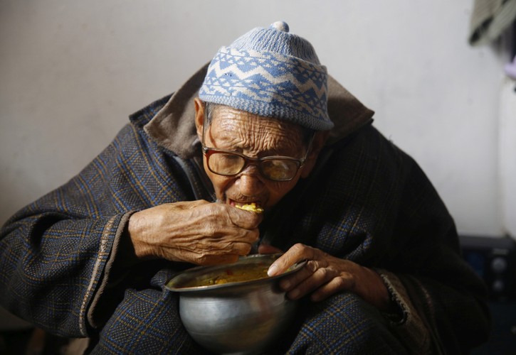 SZPITAL DLA TRĘDOWATYCH W KASZMIRZE