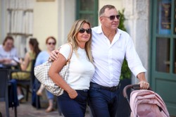 Joanna Kurska twierdzi, że nie zarabiała kokosów w TVP. Wydała oświadczenie i pisze o "kłamstwie"