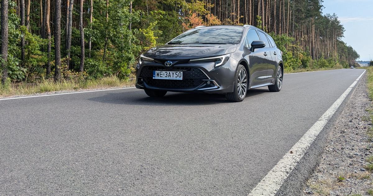  Od roku jeżdżę hybrydową Toyotą. Dokładnie sprawdziłem, ile pali, i jestem w szoku