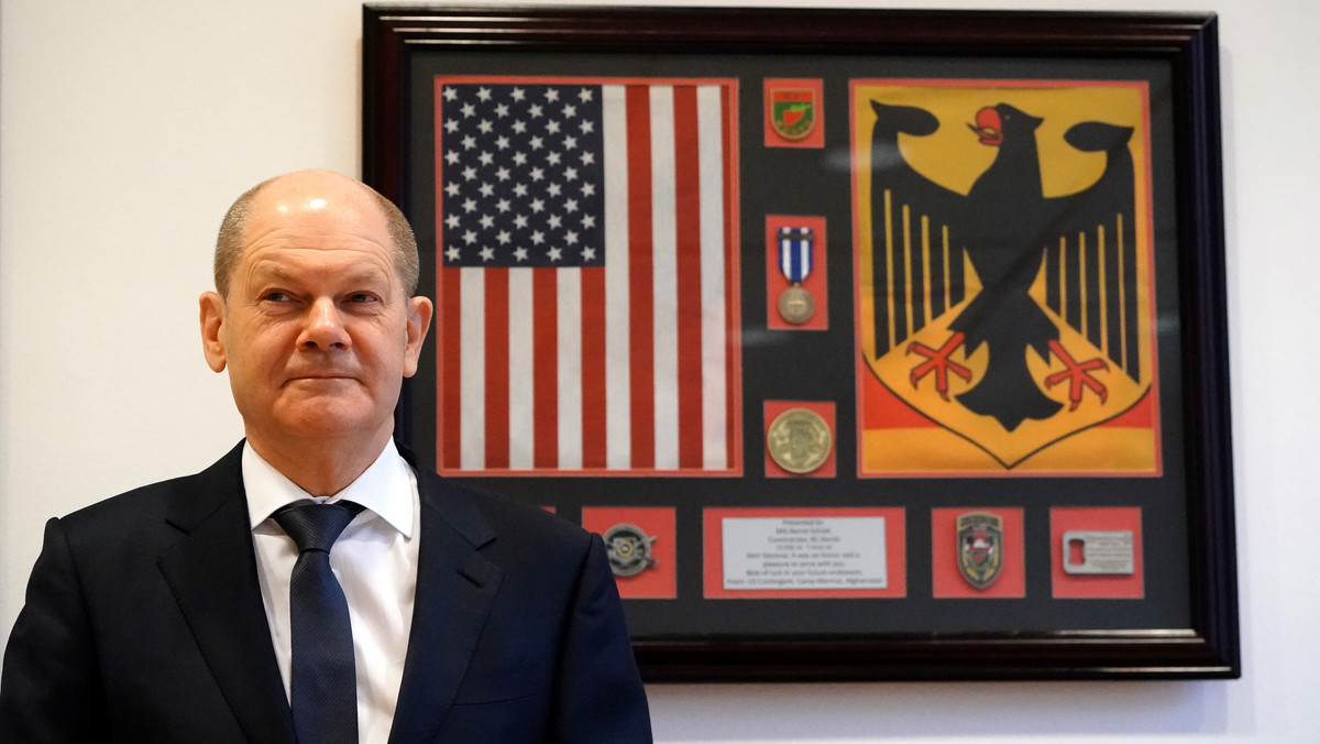 Jak kanclerz Niemiec Olaf Scholz znalazł 100 mld euro dla Bundeswehry