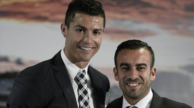 Ronaldo és Jorge Mendes/Fotó: AFP