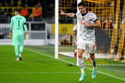 Lewandowski pokazał Haalandowi kto jest królem. Bayern z Superpucharem Niemiec