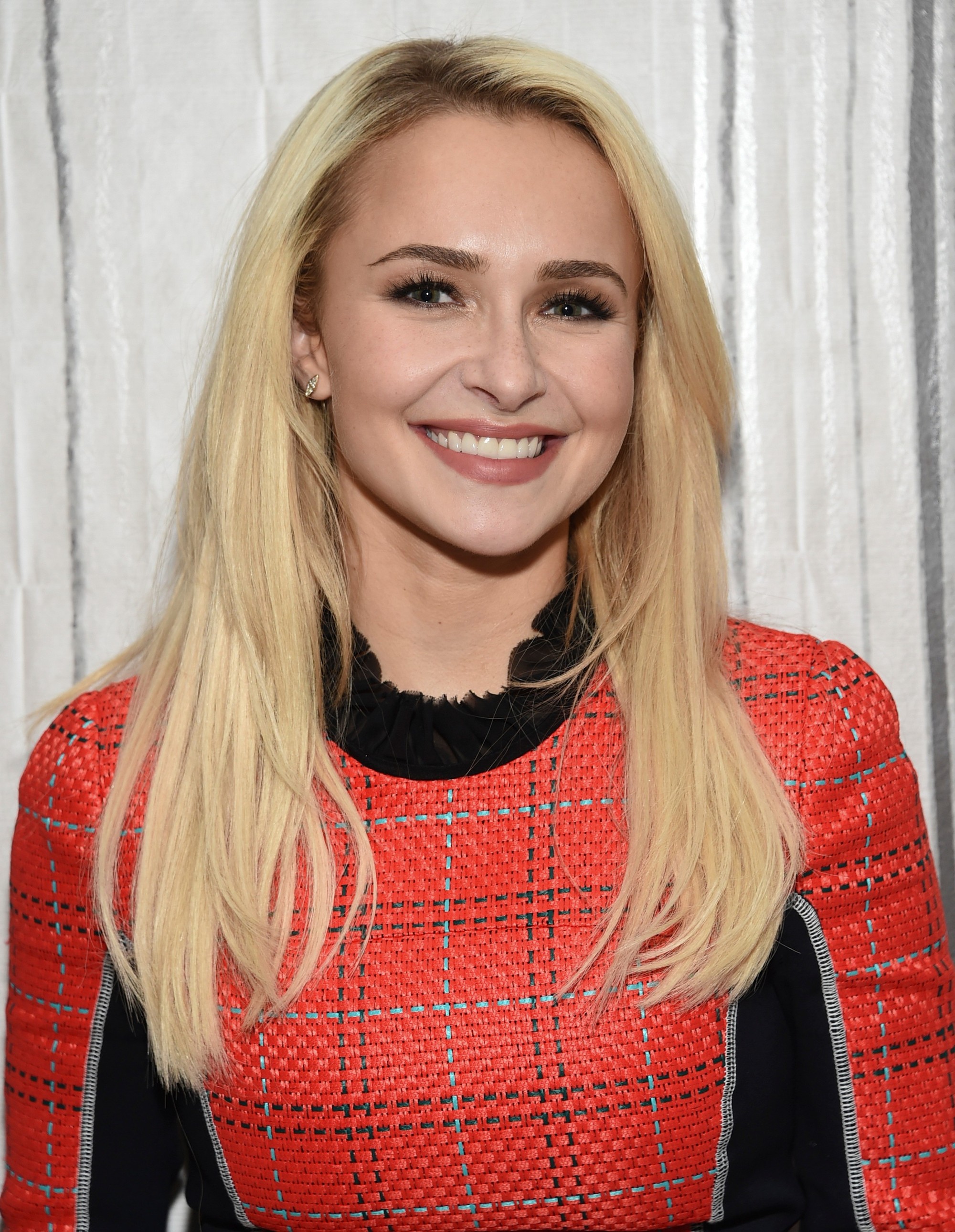 Zomrela americká herečka Hayden Panettiere.