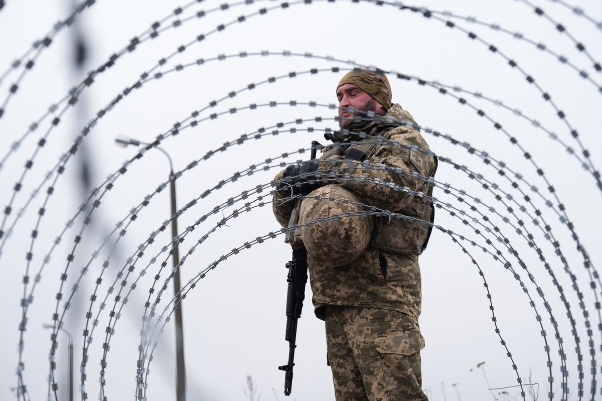 Ukraina zadała Rosji bolesne ciosy. Drony uderzyły w okręt patrolowy i platformę wiertniczą na Morzu Kaspijskim