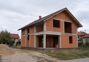 Nedovršena kuća