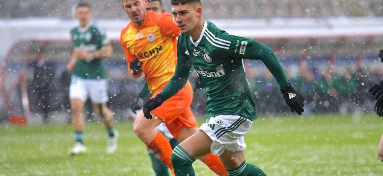 UEFA łaskawa dla Legii Warszawa. Zmniejszyła jej karę za mecz z Aston Villą