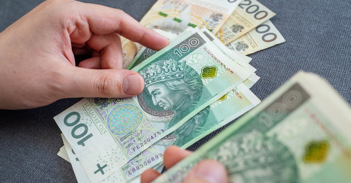 Wzrost mało znanego dodatku w 2026 roku. Prawie 900 zł miesięcznie. Od kiedy? Oto data