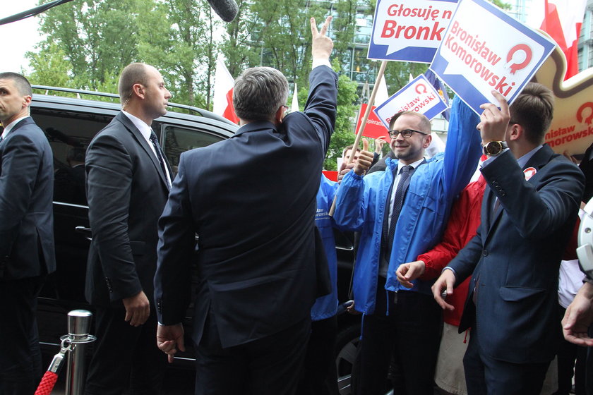 Duda kontra Komorowski! Kto wygrał debatę w TVN