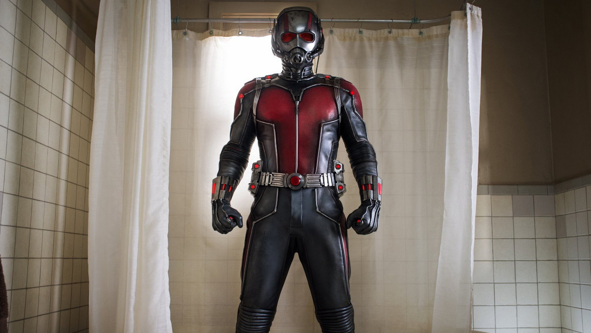 Na płytach DVD i Blu-ray ukazuje się opowieść o kolejnym superbohaterze ze świata Marvela, "Ant-Man". W rolach głównych Paul Rudd, Michael Douglas, Evangeline Lilly, Corey Stoll i Michael Peña