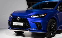 Nowy Lexus RX ujawniony. Napęd i styl imponują, ale to nie wszystko