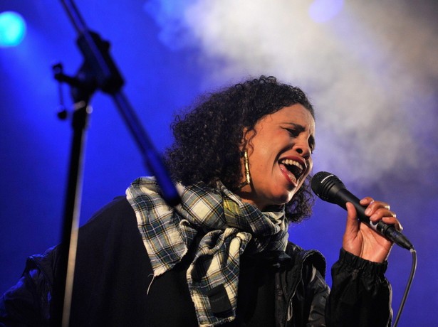 Neneh Cherry w jazzujących klimatach