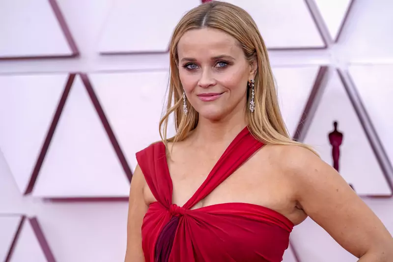 Reese Witherspoon - kwadratowy kształt twarzy / Zdjęcie: Chris Pizzello-Pool/Getty Images