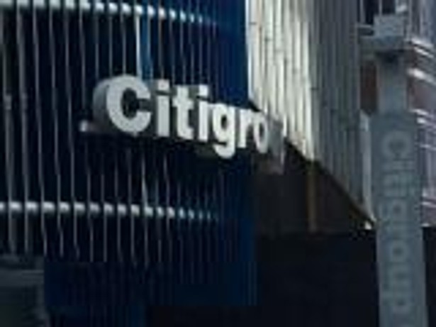 Citigroup przystało na dwudniowy rozejm w sporze z Wachovią i Wells Fargo.