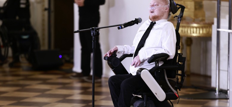 Tragedia w rodzinie polityka Polski 2050. Zmarła jego żona, a on sam jest ciężko chory