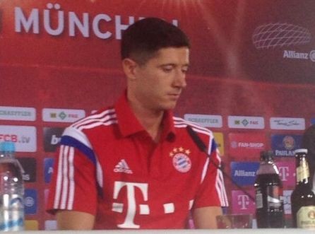 Robert Lewandowski już w Bayernie. Ładnie mu w nowej koszulce?