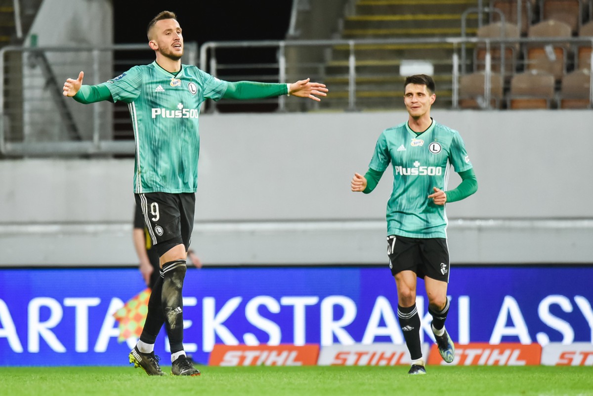 Tomas Pekhart i Bartosz Kapustka