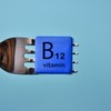 Znaci nedostatka vitamina B12 mogu da se pojave u vidu blede kože