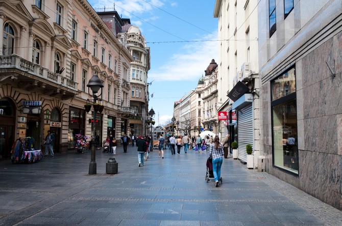 U Srbiji trećina ljudi radi vikendom