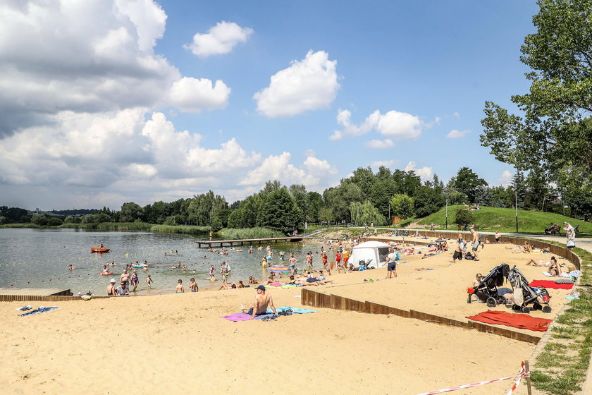 Zalew Bagry przyciąga plażowiczów