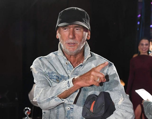 Lepog Miću godinama gledamo, nema koga nije nasmejao, a evo kako izgleda njegova ŽENA Snežana koja je samo jednom izašla pred kamere (FOTO)