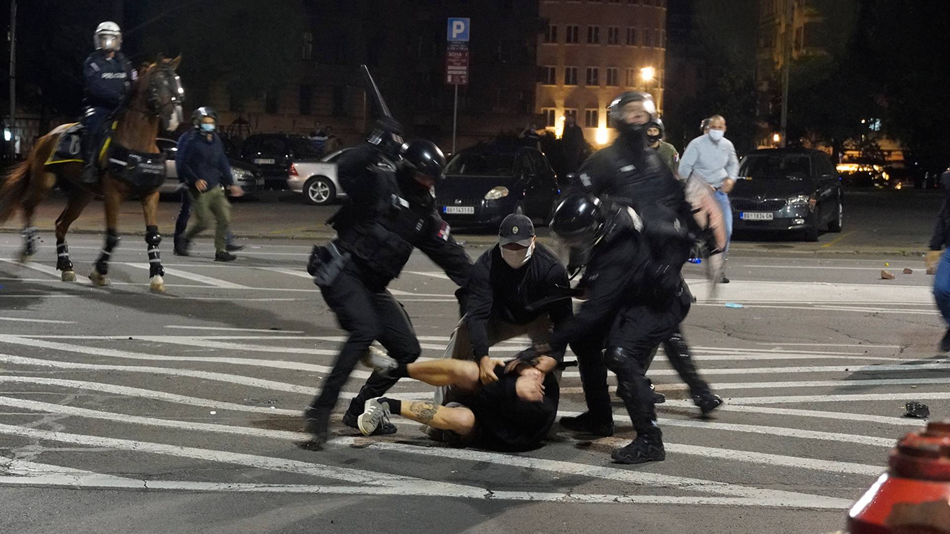 Nasilje i brutalnost na protestima ne sme više nikada da se dozvoli