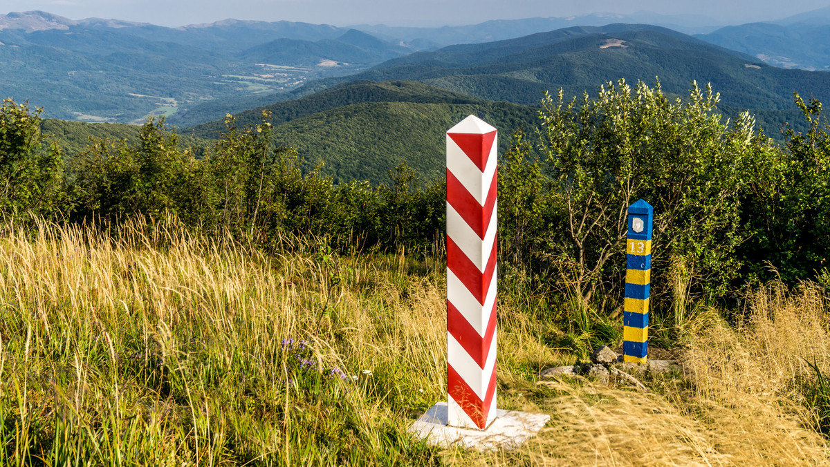 Bieszczady. Chcieli tylko zrobić sobie zdjęcie. Słono za to zapłacili