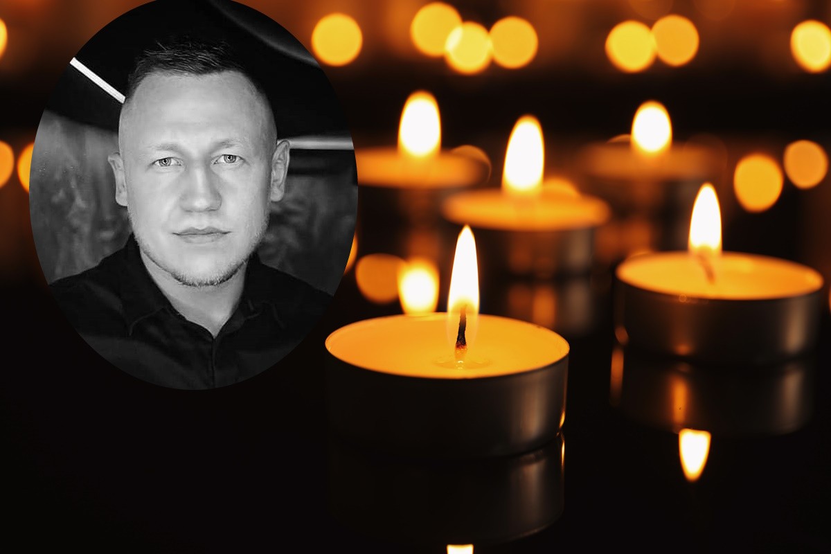 Burning,Candles,On,Dark,Surface.,Memory,Day