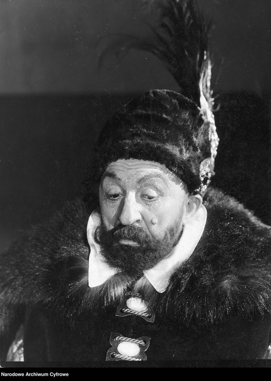 Kazimierz Junosza-Stępowski jako Stefan Batory w sztuce "Samuel Zborowski" (Teatr Polski, 1929 r.)