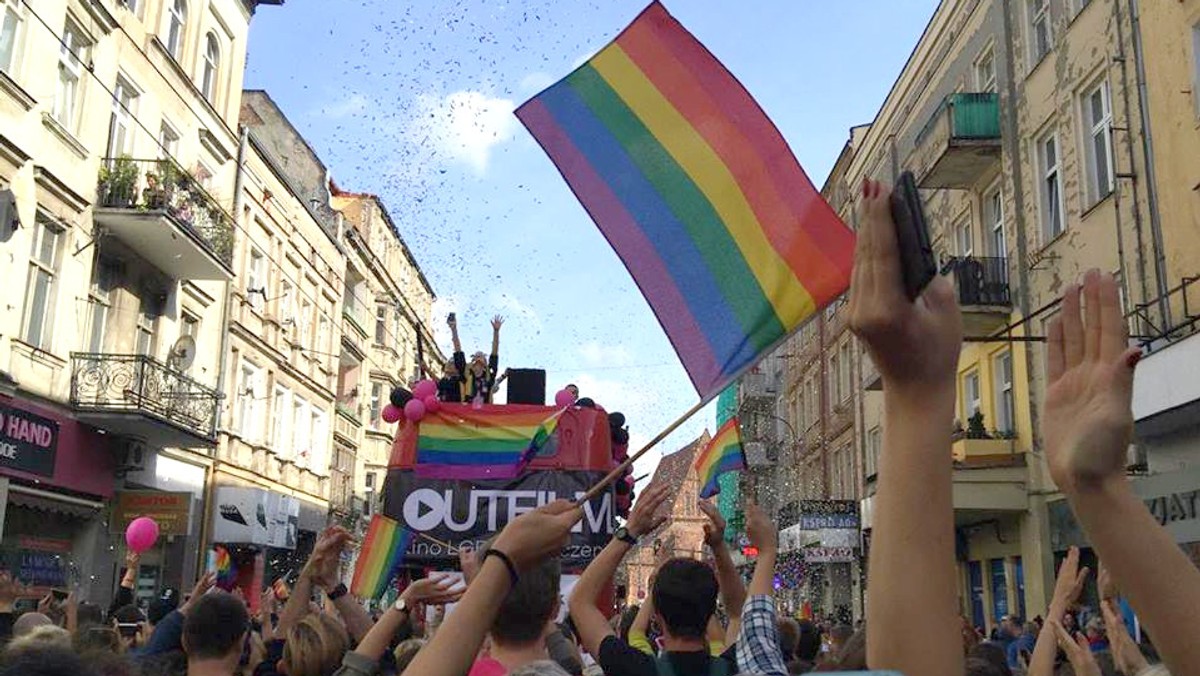 To będzie już czternasta tego typu impreza w stolicy Wielkopolski i jednocześnie trzecia, którą organizuje Grupa Stonewall, stowarzyszenie działające na rzecz osób LGBT+. Marsz Równości będzie zwieńczeniem Poznań Pride Week, który wystartował w niedzielę. W najbliższą sobotę, zanim kolorowy pochód ruszy ulicami miasta, w parku Marcinkowskiego odbędzie się wielki piknik przedmarszowy z atrakcjami dla całych rodzin.