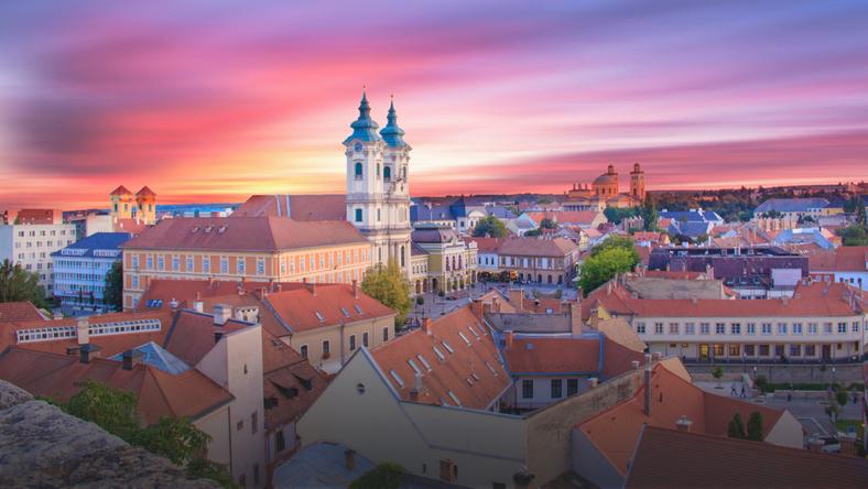 Eger Wegry Atrakcje Ciekawostki Co Zobaczyc Wino I Baseny Termalne Podroze