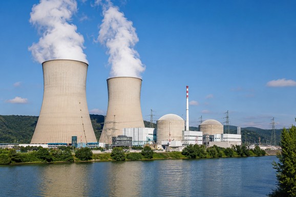 Vrućine zaustavljaju deo nuklearnih kapaciteta: Francuska smanjila proizvodnju električne energije zbog zagrevanja reka