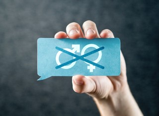 Wielka Brytania: Sąd Najwyższy odrzucił skargę na brak neutralnych płciowo paszportów