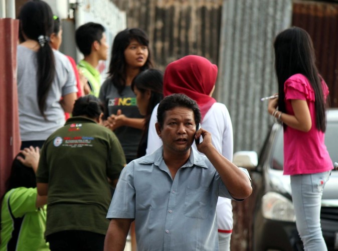Ucieczka przed tsunami w Indonezji