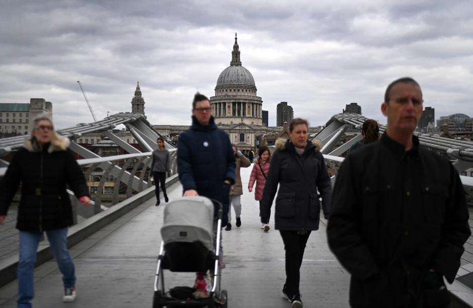 London je popustio mere