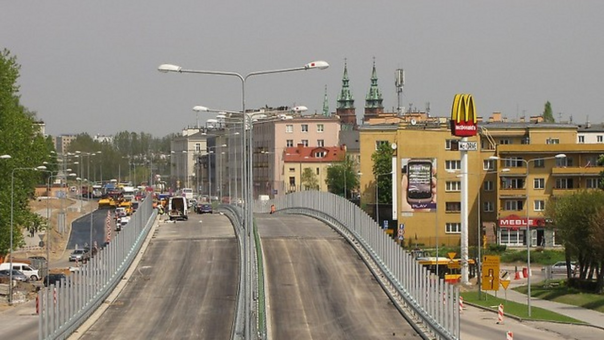 Miejski Zarząd Dróg w Kielcach informuje, że w najbliższych dniach nastąpią zmiany organizacji ruchu na węźle Żytnia.