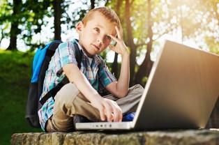 Cyfrowa szkoła całkiem realnie nakręca rynek