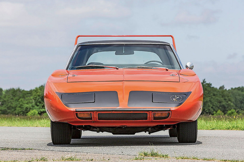 Plymouth Road Runner Superbird