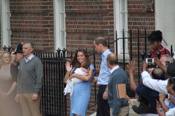 Książę i księżna Cambridge i książę George