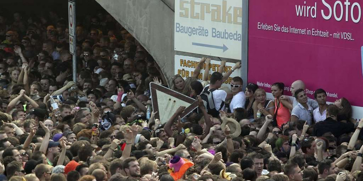 Zmiażdżone piersi przyczyną zgonów na Love Parade