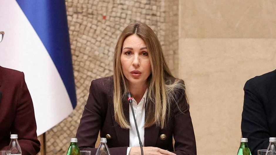 Rafinerija u Pančevu nastaviće da radi kao i do sada još najmanje 10 godina, ukoliko MOL i Gaspromnjeft postignu konačni dogovor o prodaji, tvrdi Dubravka Đedović Handanović | Foto: REUTERS/ Zorana Jevtic