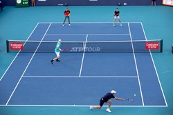 Hurkacz i Isner idą jak burza. Zagrają w finale debla turnieju w Miami