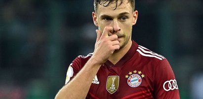 Niezaszczepiony Joshua Kimmich z Bayernu Monachium ma koronawirusa. Zdecydowana reakcja władz klubu