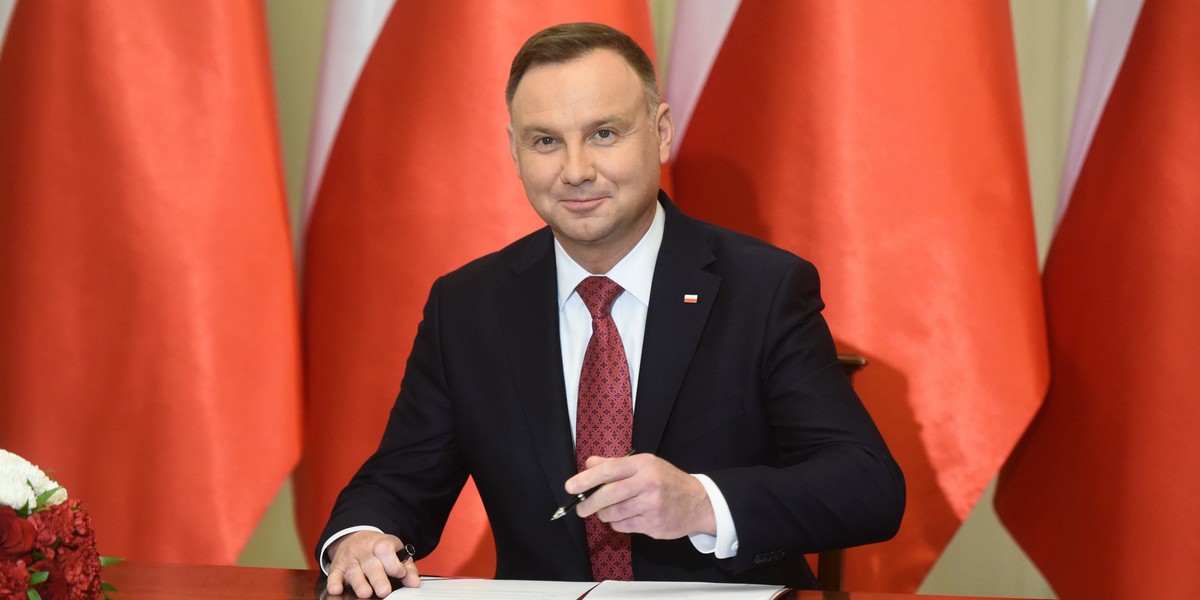 Prezydent Andrzej Duda ułaskawił osobę skazaną za ciężkie przestępstwo narkotykowe. 