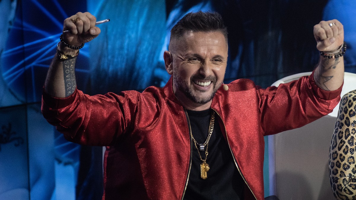 Majka soha nem látott felvételt osztott meg a kisfiáról: ilyen cukin énekel Olivér – videó